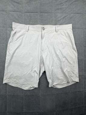 Infinity Linearflex Light Gray Golf Shorts Men's Size 38